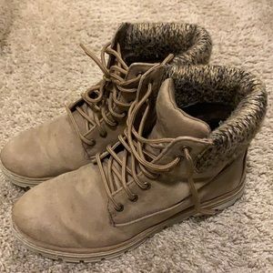 Cliffs Boots 8.5